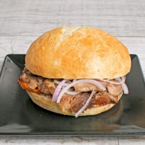 Pan con chicharron