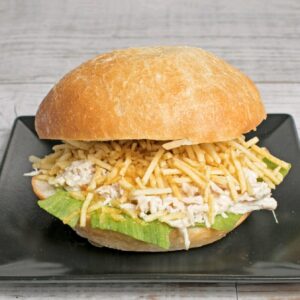 Sandwich de pollo mechado